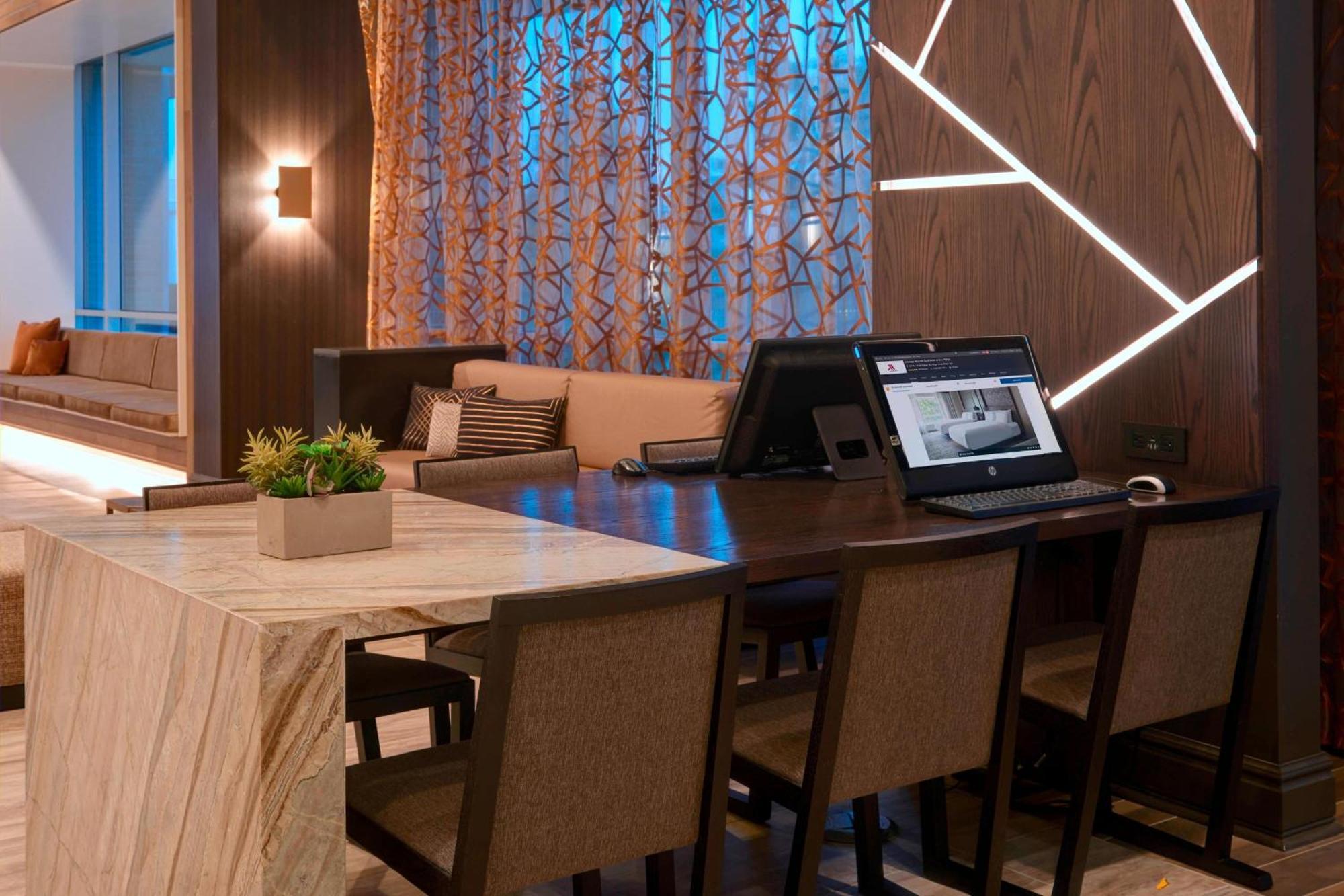 Chicago Marriott Southwest At Burr Ridge Hotel Kültér fotó